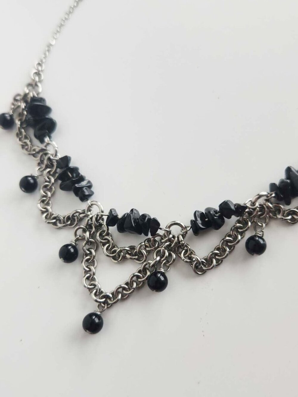 Gothic silver chandelier necklace with black obsidians - Picture 7 of 9